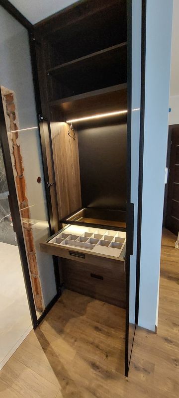 JP Meble – realizacja – garderoba – elegancka i stylowa 03