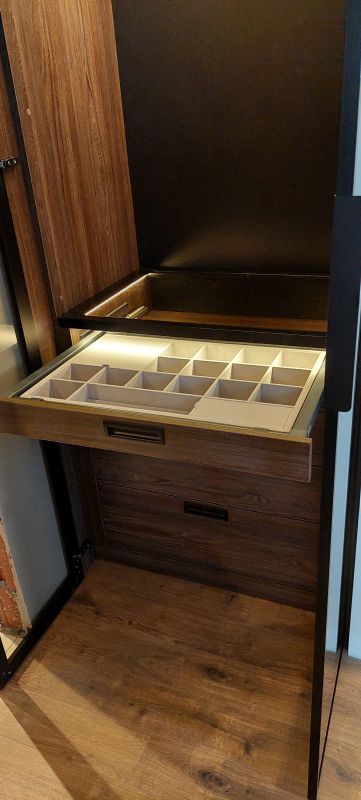 JP Meble – realizacja – garderoba – elegancka i stylowa 04