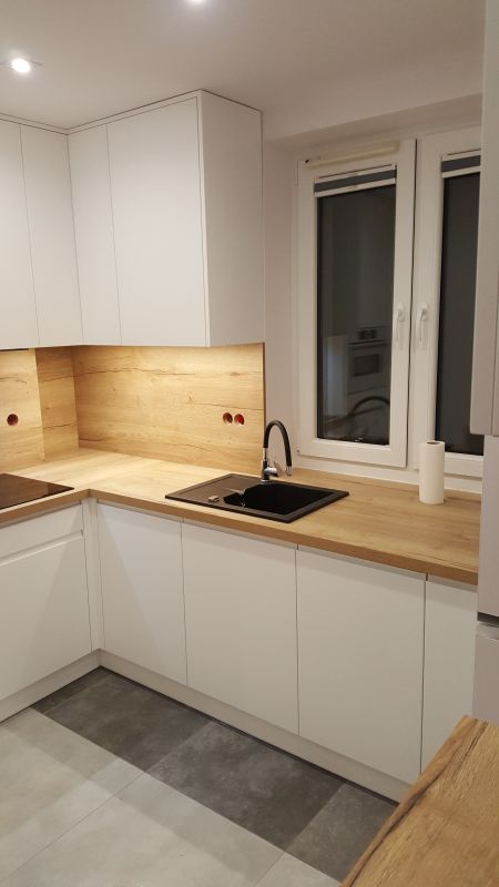 JP Meble – realizacja – kuchnia – mała w mieszkaniu 02