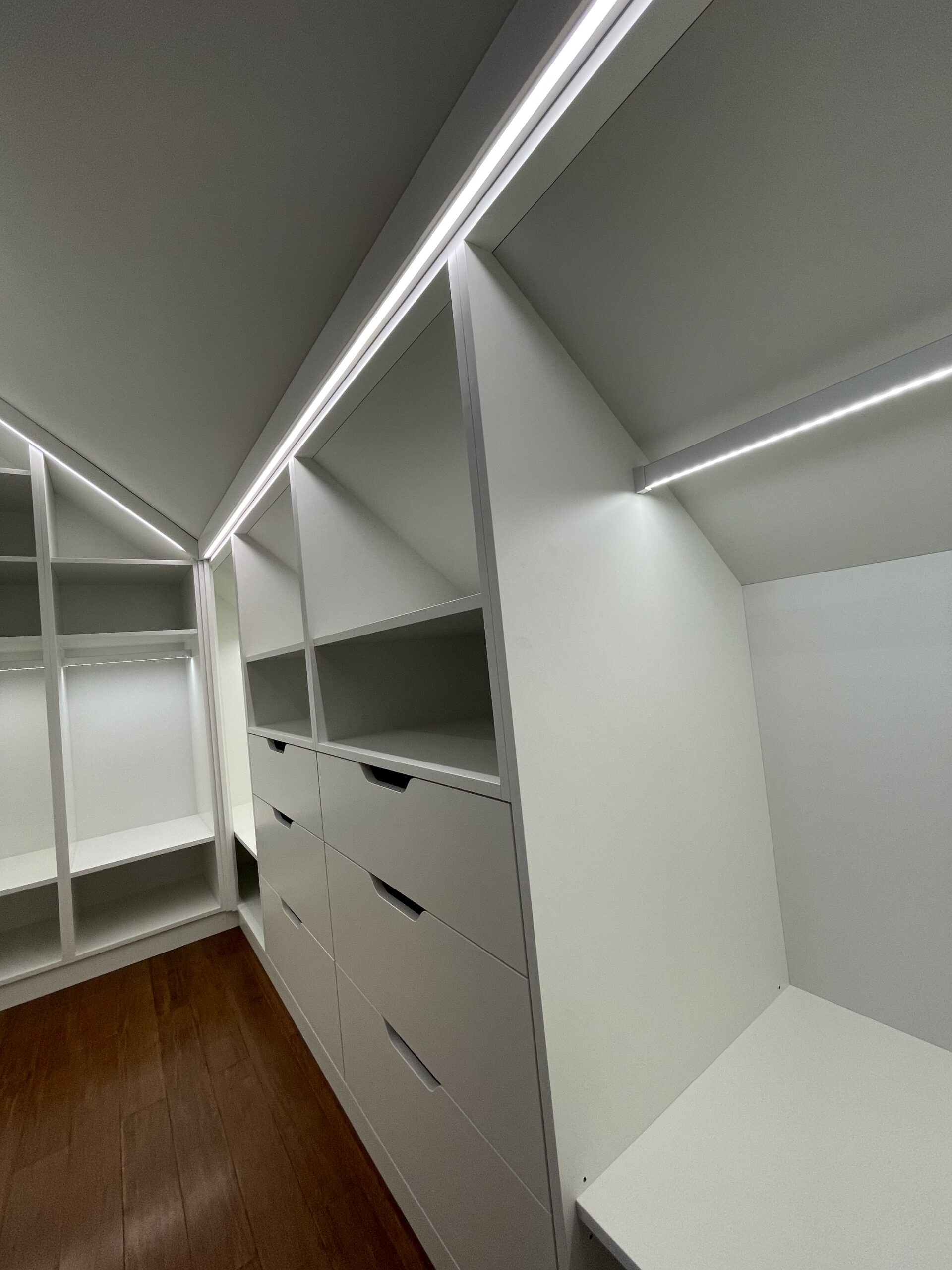 Garderoba na poddaszu