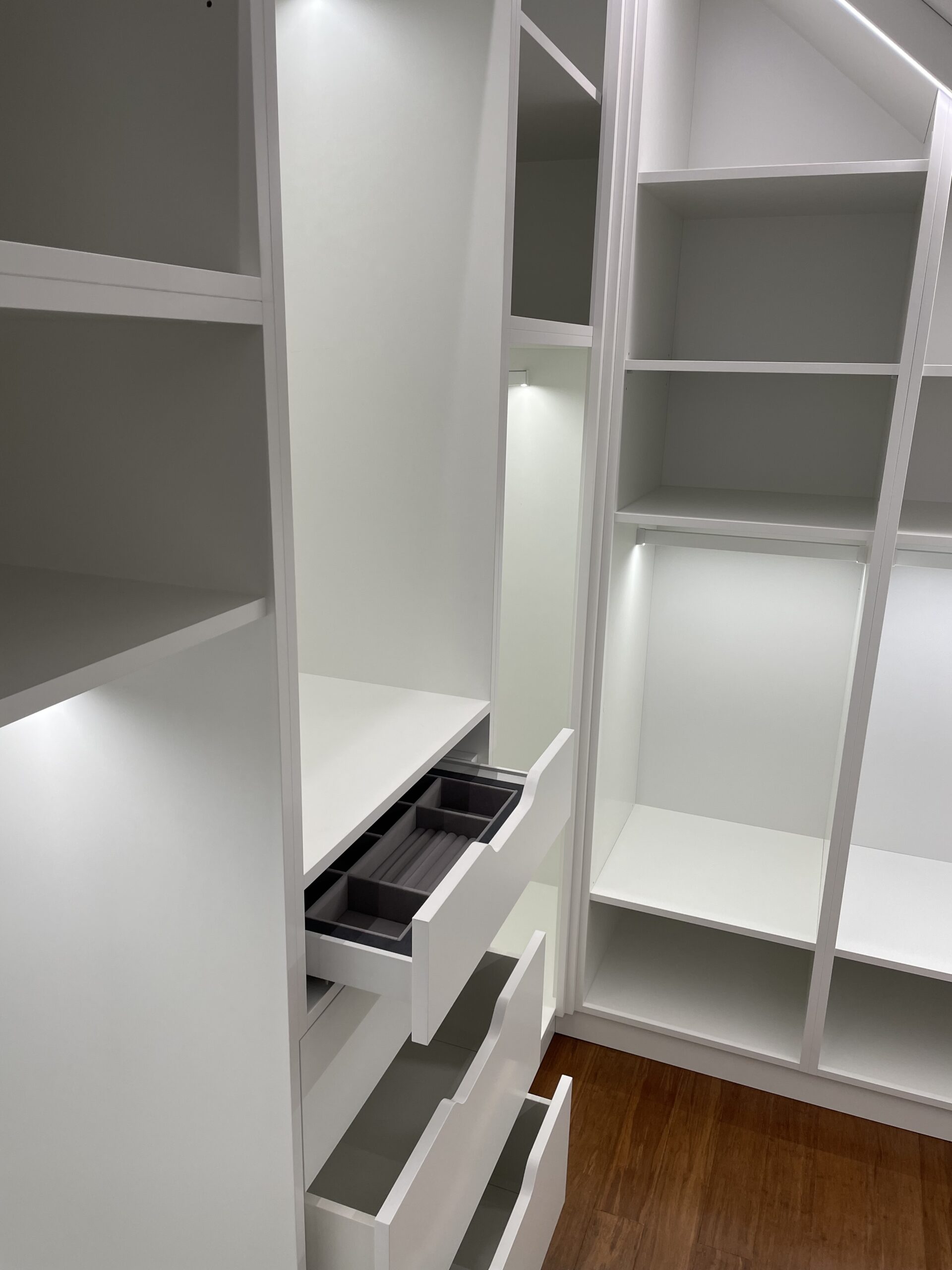 Garderoba na poddaszu